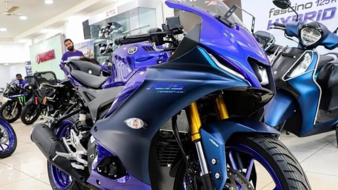 KTM जैसी छपरी बाइक का खात्मा करेगी Yamaha की ये Sports बाइक, स्पोर्टी लुक और दमदार पॉवर के साथ देखे कीमत